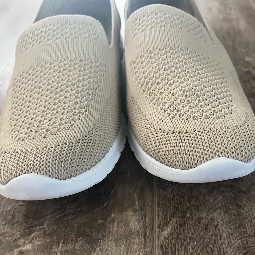 COLE HAAN ZEROGRAND Stitchlite Women’s Slip On Loafer Size: 10B Like New - Picture 5 of 16